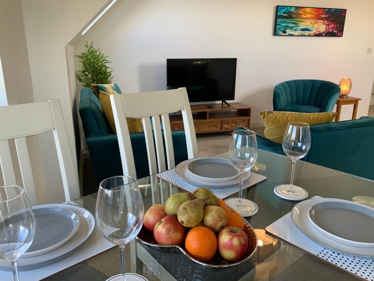 Luxurious Loft Flat 2-Bed/2-Bath Apartment เซาท์ชีลด์ส ภายนอก รูปภาพ