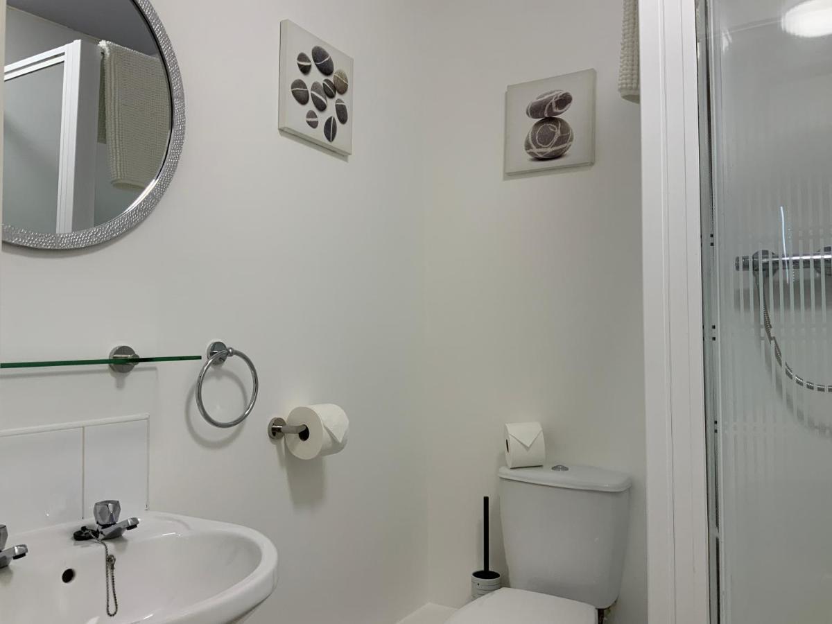 Luxurious Loft Flat 2-Bed/2-Bath Apartment เซาท์ชีลด์ส ภายนอก รูปภาพ